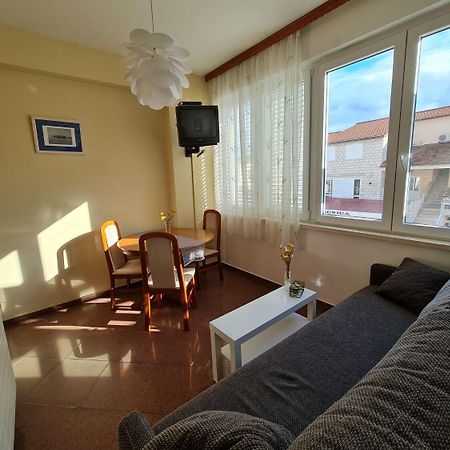 Apartments Dami - 100M From The Sea Orebic Bagian luar foto