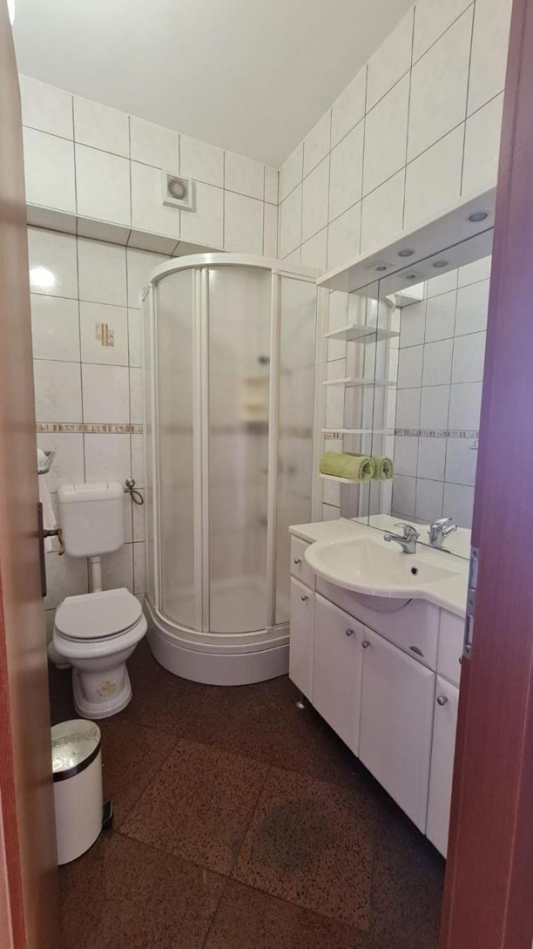 Apartments Dami - 100M From The Sea Orebic Bagian luar foto